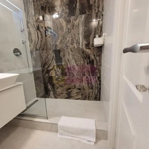 Studio în The Cathedral cu loc de parcare - imagine 7