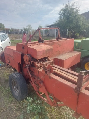 de vanzare presa baloti stare perfecta de functionare pt.mai multe detali la nr.de tel.   - imagine 4