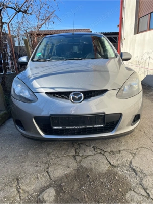 Mazda 2 2009