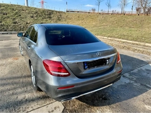 Mercedes E 220 d AMG Line   Panoramic   Head-Up   Full   2 Seturi Jante   2016 - imagine 4