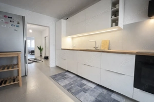 Apartament 4 camere in vila 125 mp Andrei Muresanu zona Engels Garaj Boxa - imagine 2