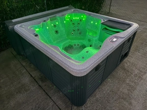 Jacuzzi jakuzzi piscina ciubar - imagine 4