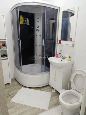 Apartament 2 camere in zona centrala Moldova Noua, langa piata - imagine 9