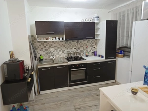 Apartament 2 camere in zona centrala Moldova Noua, langa piata - imagine 6