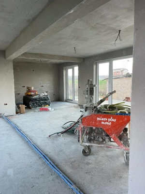 Tencuiala mecanizata 