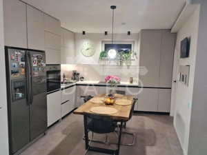 Casa in Târgu Mureș zona centrala singur in curte - imagine 2