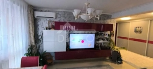 Vând apartament cu 3 camere