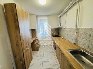 Apartament cu  2 camere, decomandat, etaj intermediar, zona Dambovita