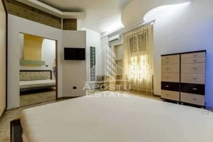 Apartament cu 2 camere, 80 mp utili, zona Ultracentrala - imagine 3
