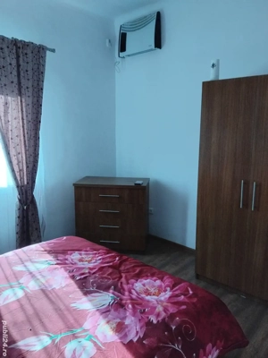 Spre vanzare casa demisol si parter decomandata garaj si teren - imagine 8