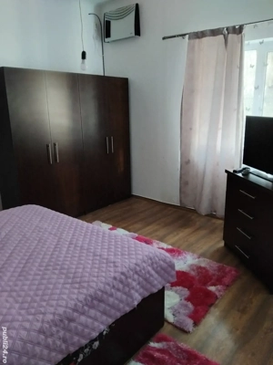 Spre vanzare casa demisol si parter decomandata garaj si teren - imagine 7