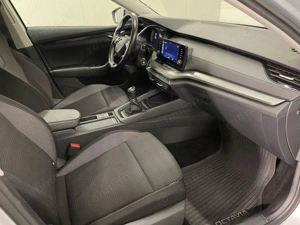 Skoda Octavia - imagine 10