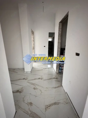 Casa Noua pe un nivel cu 4 camere cu terasa si toate utilitatile - imagine 19