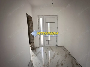 Casa Noua pe un nivel cu 4 camere cu terasa si toate utilitatile - imagine 18