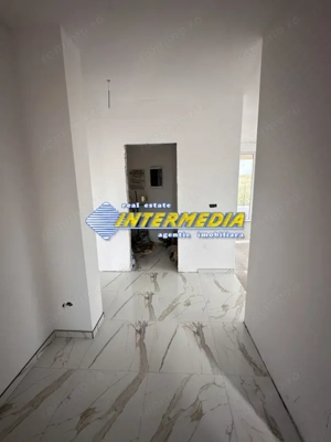 Casa Noua pe un nivel cu 4 camere cu terasa si toate utilitatile - imagine 9