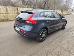 Volvo v40 an 2017 - imagine 2