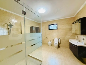 Vila de vanzare, 369 mp, zona Găești - imagine 11