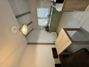 Vând apartament 4 camere in zona Zăvoi cu terasă  - imagine 3