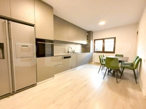 Casă modernă de vânzare – Cartierul Voroneț