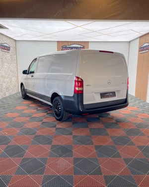 Mercedes Vito . 2,2 cdi . TVA INCLUS SI DEDUCTIBIL . Rate fixe . Garantie 12 luni . Recent adusa  - imagine 2