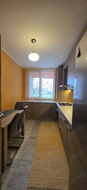 Inchiriem aparatament 3 camere mobilat lux,ARED,str Tudor Vladimirescu,Oradea - imagine 2