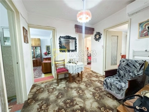 3 camere decomandate, 22 Decembrie