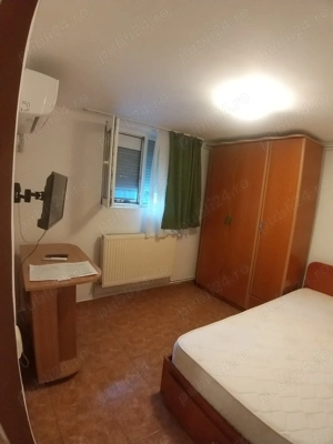 Proprietar, inchiriez garsoniera la curte - imagine 4