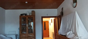 Casa de vanzare in curte comuna in Cisnădie 