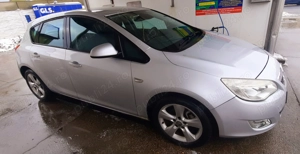 Opel Astra J 2010   - imagine 7