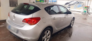 Opel Astra J 2010   - imagine 3