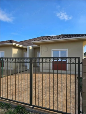 Duplex pe parter - zona buna - toate utilitatile - imagine 3