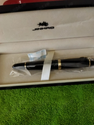 Vând stilou  nou Jinhao 