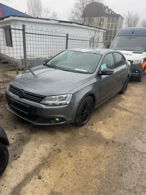 Vand VW Jetta 2012  - imagine 2