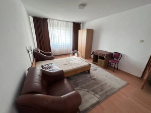 Apartament 3 camere de vanzare Dacia