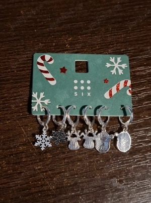 Set 9 perechi cercei argintii cu strasuri - NOI