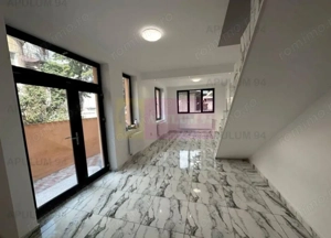 Vila P+1 sector 3, zona Mall Vitan | Locuinta sau firma