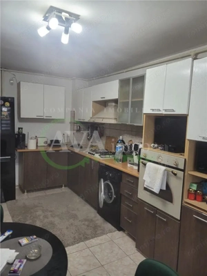 Apartament 3 camere decomandat zona Mioritei - imagine 4