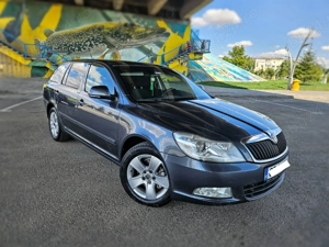 Vând Skoda Octavia II Combi FACELIFT - imagine 2