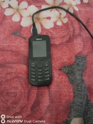 vând telefon mobil nociakia este nou 