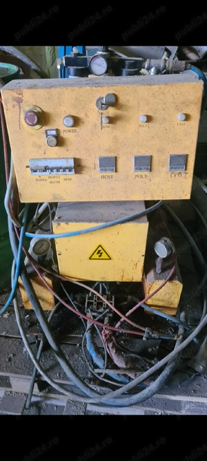 Vând utilaj aparat spreyere spumă poliuretanica 