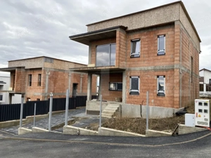 Casă individuală modernă in ansamblu privat, zona Aerodrom Dezmir