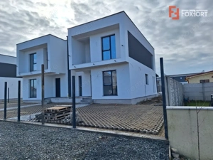 Duplex cu 5 camere de 125 mp si 3 bai, zona Dumbravita - imagine 9