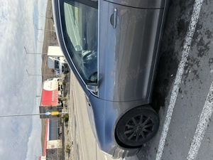 Mașină îngrijită, revizii la zi   Proprietar