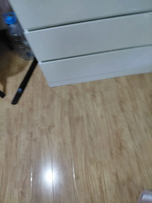 vand comoda 3 sertare