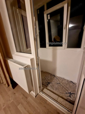 2 Camere Decomandat Renovat Sector 4 Resita/Huedin - imagine 4