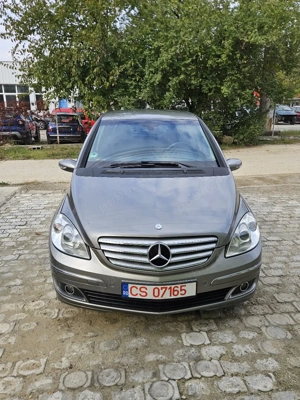 Vand sau schimb Mercedes B180 diesel automată  - imagine 4