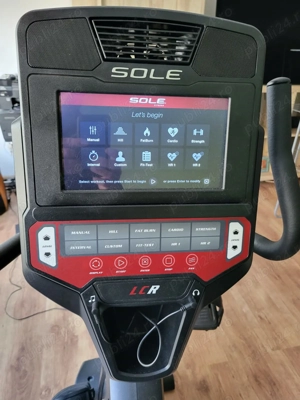 Bicicletă recumbent Sole LCR - Aproape nou, touchscreen 10.1", stare excelentă! Premium home gym - imagine 4