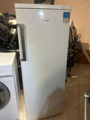 Vand congelator in stare foarte buna