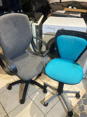 Vand scaune de birou si cuptor cu microunde