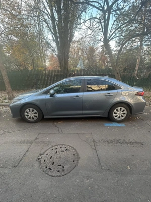 TOYOTA Corolla Sedan | Benzina | 24800 Km | Garantie 2029 - imagine 6